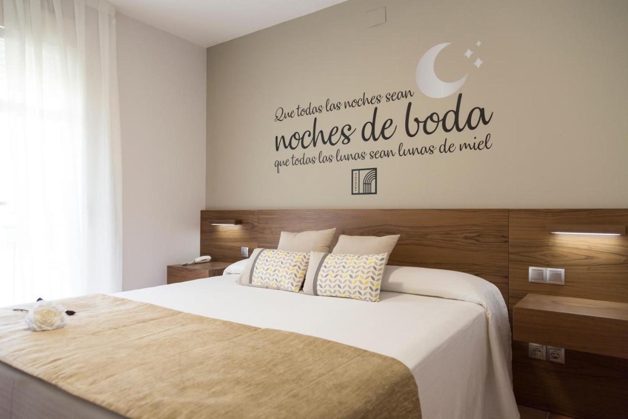Hostal Pradaria Asador & Alojamiento Arcas Exterior photo